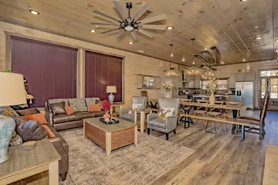 Serenity Mountain Lodge 10