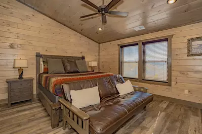 Serenity Mountain Lodge 18