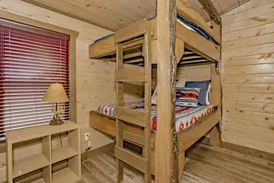 Serenity Mountain Lodge 29