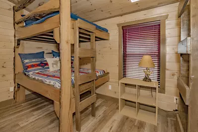 Serenity Mountain Lodge 30
