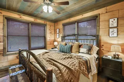 Smokies Hideaway 15
