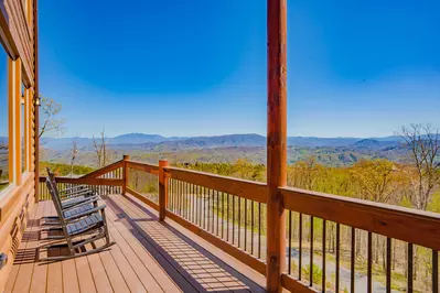 Wonderland Lodge 24