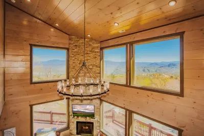 Wonderland Lodge 43