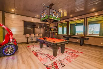 Wonderland Lodge 67