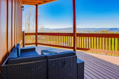 Wonderland Lodge 72
