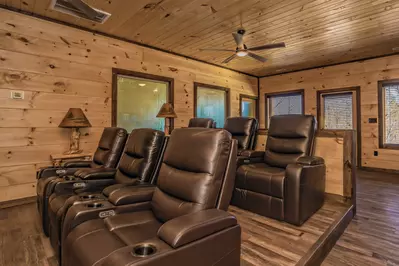 Wilderness Splash Lodge 41
