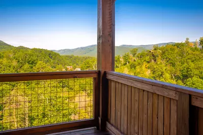 Alpine Mountain Lodge 25