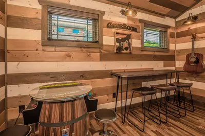 Alpine Mountain Lodge 29