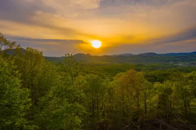 Cliffside Scenic Splendor 65