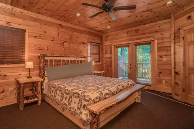 Gatlinburg Mountain Lodge 20