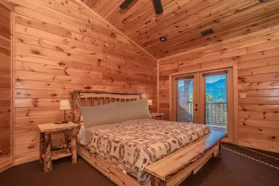 Gatlinburg Mountain Lodge 31