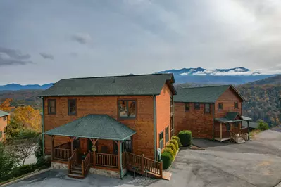 Gatlinburg Mountain Lodge 81