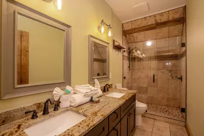 Laurel Creek Lodge 29