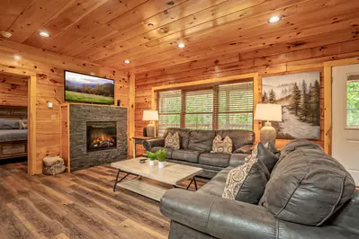 Lazy Bear Lodge 4