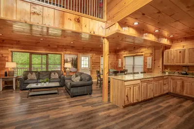 Lazy Bear Lodge 7