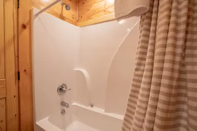 Lazy Bear Lodge 27