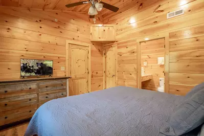 Lazy Bear Lodge 29