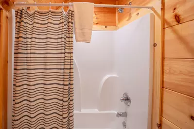 Lazy Bear Lodge 31
