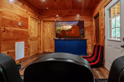 Lazy Bear Lodge 33