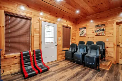 Lazy Bear Lodge 34