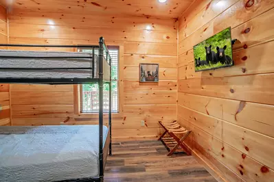 Lazy Bear Lodge 42