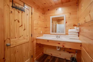 Lazy Bear Lodge 43
