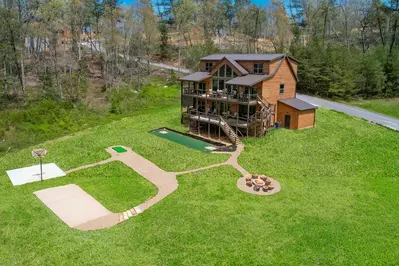 Luxe Retreat of the Smokies 58