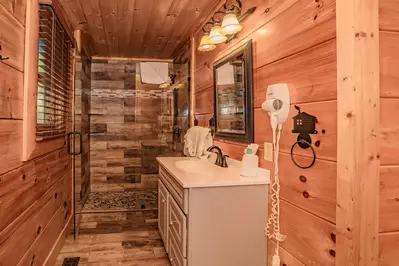 Majestic Splendor Lodge 14