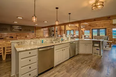 Pinnacle View Lodge 17