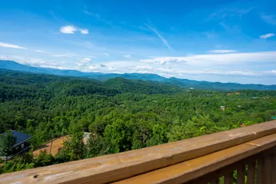 Pinnacle View Lodge 24