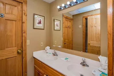 Pinnacle View Lodge 54