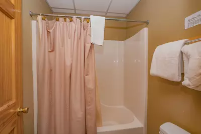 Pinnacle View Lodge 80