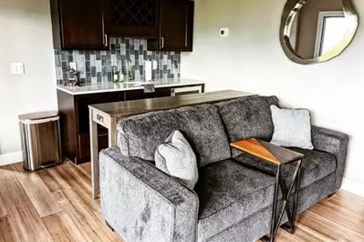 Sky Lodge @Teaberry Mountain 26