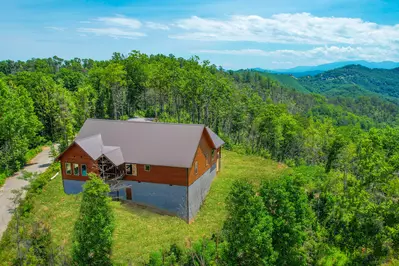Smoky Mountain Vista 42