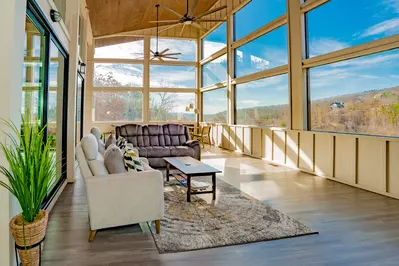 Summit Trail Retreat 12