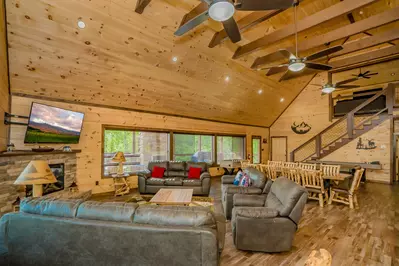 Wilderness Splash Lodge 9