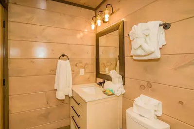 Wonderland Lodge 54