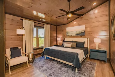 Wonderland Lodge 56