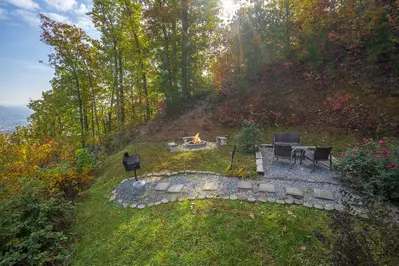 Eagles View 33