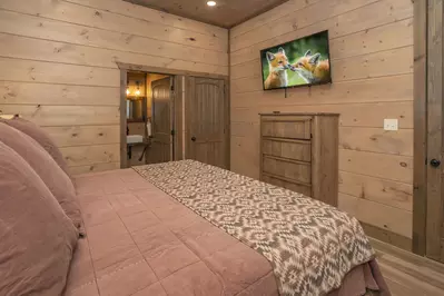 Splash Mountain Lodge 36