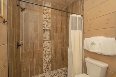 Splash Mountain Lodge 38