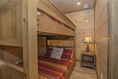 Splash Mountain Lodge 58