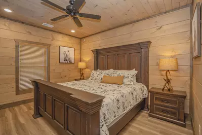 Splash Mountain Lodge 77