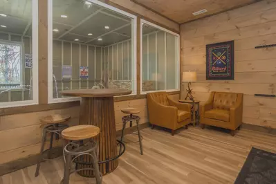 Splash Mountain Lodge 87