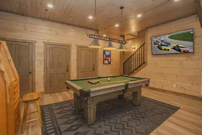Splash Mountain Lodge 86