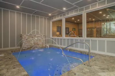 Splash Mountain Lodge 89