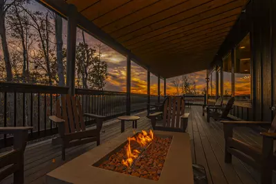 Splash Mountain Lodge 122