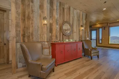 RoofTop Summit Lodge 14