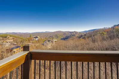 RoofTop Summit Lodge 36