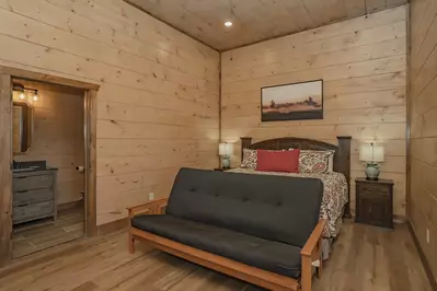 RoofTop Summit Lodge 69